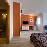 Sl La Perla