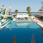 Sl La Perla Resort 4*