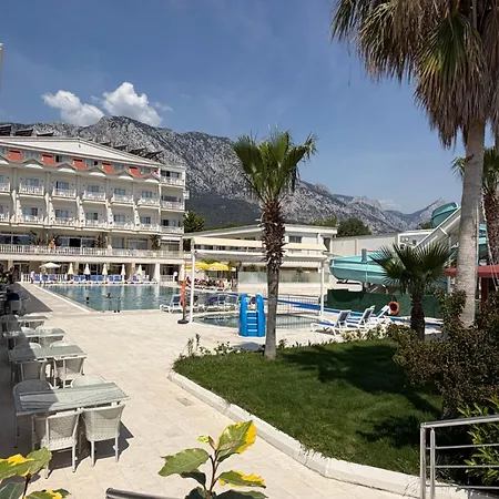 Sl La Perla Üdülőközpont