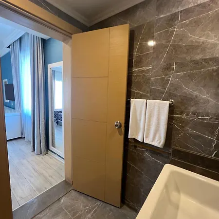 Sl La Perla Feriested 4*