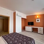 Resort Sl La Perla 4*