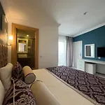 Курортный комплекс Sl La Perla