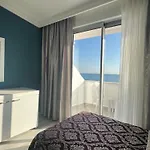 Sl La Perla 4*